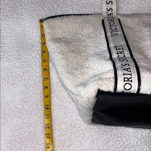 Victoria's Secret White Tote Minimalist Design - Picture 7 of 10